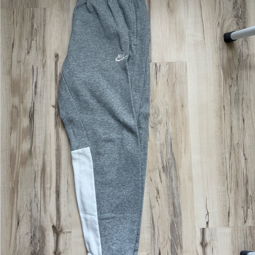 Nike Gray and White Sweatpants with Tapered Fit